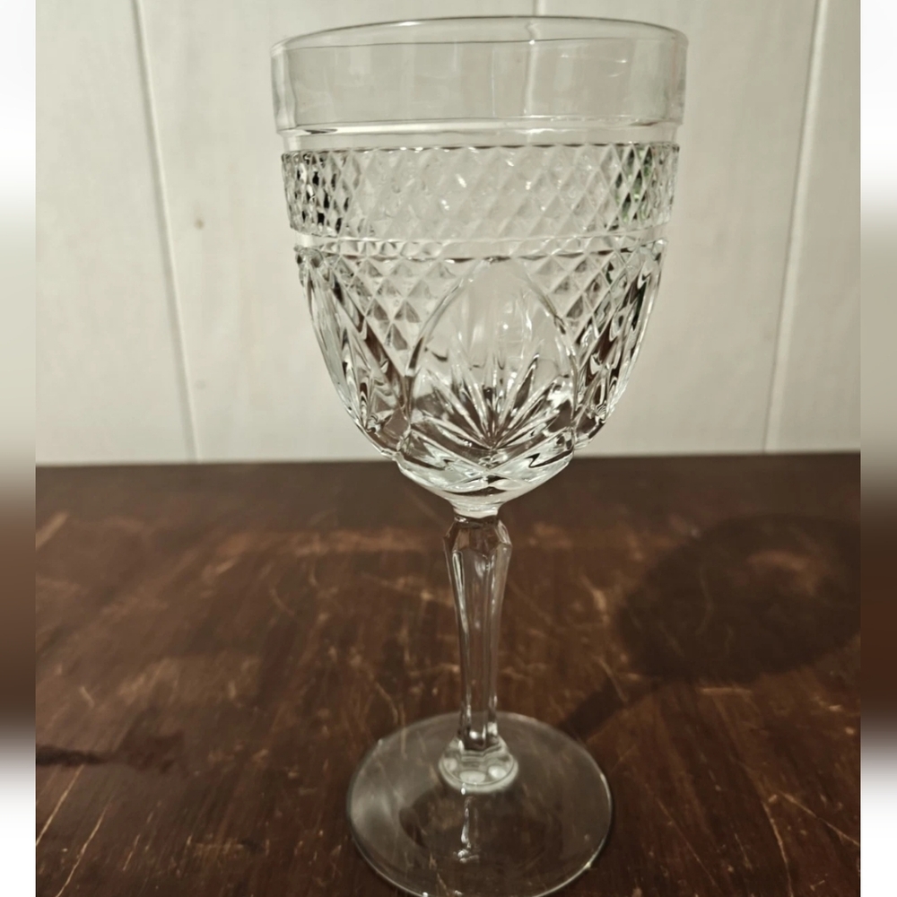 Set of 5 Vintage 1970s Cristal d’Arques Luminarc Antique Wine Glasses-France